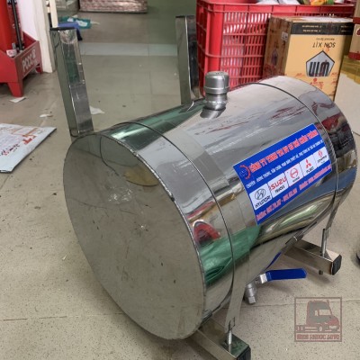 Ve xe tải bằng Inox lắp trên xe tải