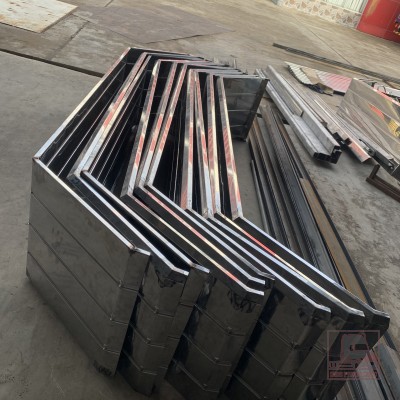 Ve xe tải bằng Inox lắp trên xe tải